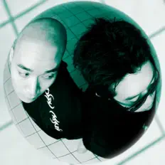 收听 PEEPPEEP、观看音乐视频、阅读小传、查看巡演日期等 ！