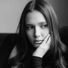 Елизавета Трофимоваを聴いたり、ミュージックビデオを鑑賞したり、経歴やツアー日程などを確認したりしましょう！