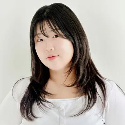 Listen to 혜린, watch music videos, read bio, see tour dates & more!