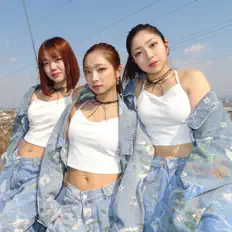 Monster Cat's सुनें, म्यूज़िक वीडियो देखें, बायो पढ़ें, दौरे की तारीखें और बहुत कुछ देखें!