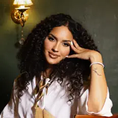 Mass Rahim सुनें, म्यूज़िक वीडियो देखें, बायो पढ़ें, दौरे की तारीखें और बहुत कुछ देखें!