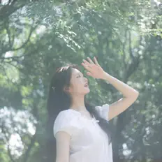 Escucha a nachuhi, mira vídeos musicales, lee la biografía, consulta fechas de giras y mucho más.