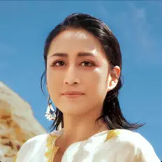 Dengarkan SuYang 蘇婭, tonton video musik, baca bio, lihat tanggal tur & lainnya!