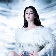 Listen to 迪丽热巴, watch music videos, read bio, see tour dates & more!