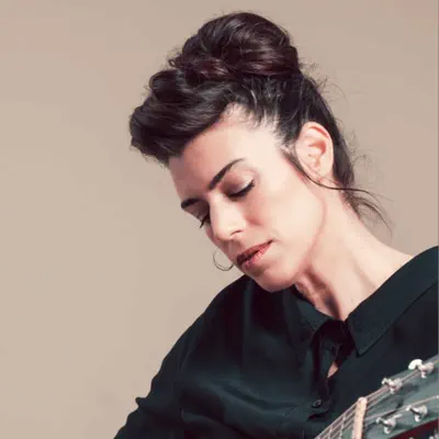 Listen to Noa Bellhasen, watch music videos, read bio, see tour dates & more!