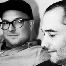 收听 Soulparlor、观看音乐视频、阅读小传、查看巡演日期等 ！