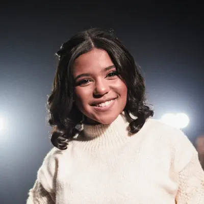 Listen to Sophia Vitória, watch music videos, read bio, see tour dates & more!