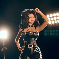 Escucha a Paulina Del Campo, mira videos musicales, lee su biografía, consulta las fechas de las gira y más.