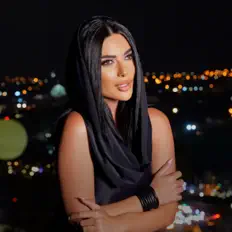 收听 Zoya Baraghamyan、观看音乐视频、阅读小传、查看巡演日期等 ！