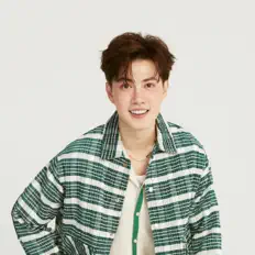 收听 BENZ ATTHANIN、观看音乐视频、阅读小传、查看巡演日期等 ！