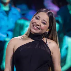 Listen to Marília Tavares, watch music videos, read bio, see tour dates & more!