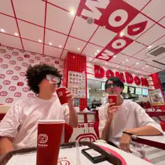 Akabane New Romantica dinle, müzik videolarını izle, biyografisini oku, tur tarihlerini ve daha fazlasını gör!