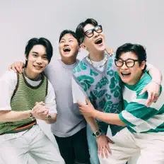Escucha a 하이브로, mira videos musicales, lee su biografía, consulta las fechas de las gira y más.