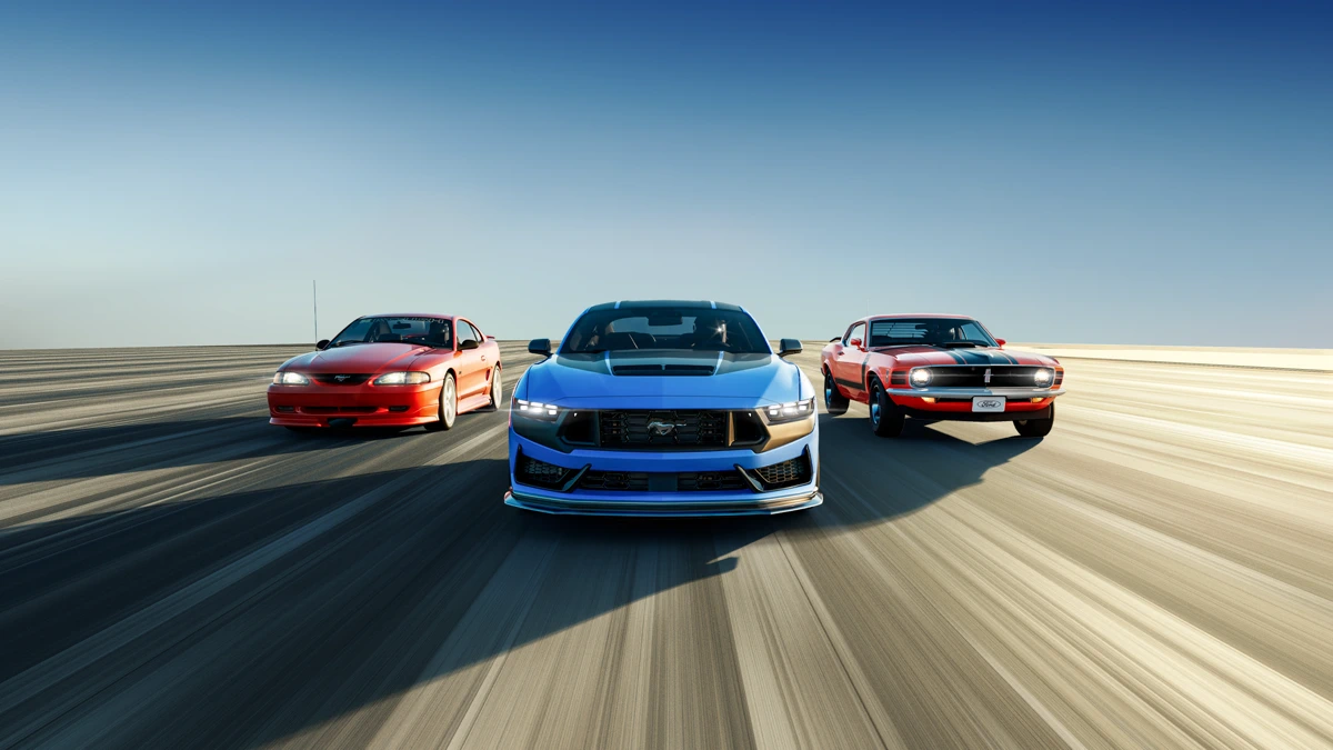 CSR 2 - Realistic Drag Racing App Store product page header