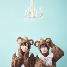 收听 Petit Milady、观看音乐视频、阅读小传、查看巡演日期等 ！