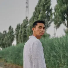 聆聽 김각성、觀看音樂影片、閱讀小傳、查看巡演日期等！
