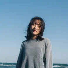 聆聽 BELISH、觀看音樂影片、閱讀小傳、查看巡演日期等！