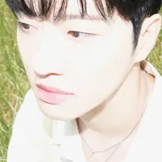 收听 Feeldog、观看音乐视频、阅读小传、查看巡演日期等 ！