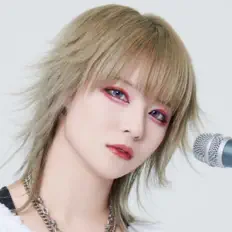 聆聽 てのひらえる、觀看音樂影片、閱讀小傳、查看巡演日期等！