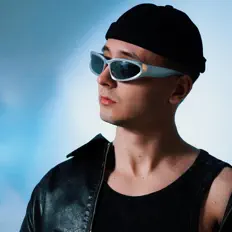 Ouve SUTKI, vê vídeos de música, lê a biografia, vê as datas da digressão e muito mais!