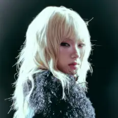 Mỹ Mỹ을(를) 듣고, 뮤직 비디오를 보고, 약력을 읽고, 투어 일정 등을 확인하세요!