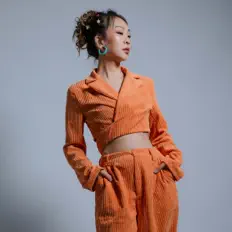 Listen to Hong Yi Hsin, watch music videos, read bio, see tour dates & more!