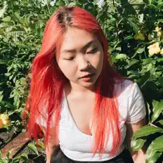 Listen to 徐瑋璐, watch music videos, read bio, see tour dates & more!
