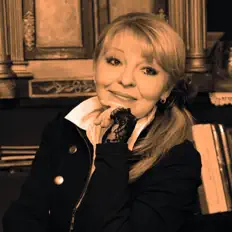 Ljerka Očić सुनें, म्यूज़िक वीडियो देखें, बायो पढ़ें, दौरे की तारीखें और बहुत कुछ देखें!