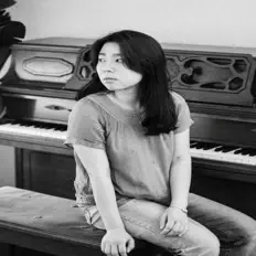 Ascolta Jihae Kimm, guarda video musicali, leggi la biografia, vedi le date del tour & altro!