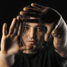 Posłuchaj wykonawcy Che Francisco, obejrzyj teledyski, przeczytaj biografię, zobacz daty tras koncertowych i nie tylko!