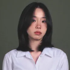 clo을(를) 듣고, 뮤직 비디오를 보고, 약력을 읽고, 투어 일정 등을 확인하세요!