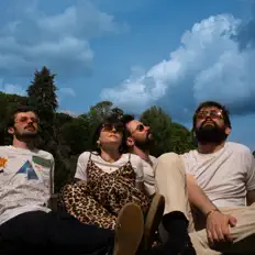 收听 Küdeta、观看音乐视频、阅读小传、查看巡演日期等 ！