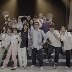 Escucha a 데이빗밴드, mira videos musicales, lee su biografía, consulta las fechas de las gira y más.