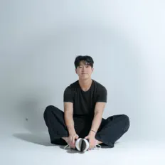 Listen to Song HoChan, watch music videos, read bio, see tour dates & more!