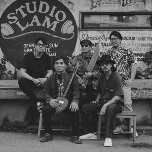 The Paradise Bangkok Molam International Band