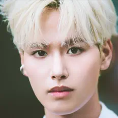 Hör dir Shun Nakanishi an, schau dir Musikvideos an, lies die Biografie, finde Tourdaten und mehr!