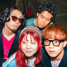 聆聽 Unvivid、觀看音樂影片、閱讀小傳、查看巡演日期等！