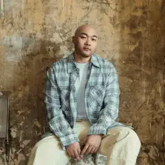 聆聽 王天陽、觀看音樂影片、閱讀小傳、查看巡演日期等！