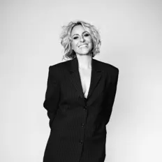 Listen to Vlatka Kopić Tena, watch music videos, read bio, see tour dates & more!