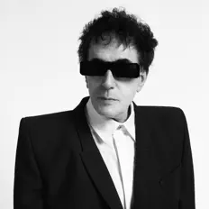 收听 Peter Perrett、观看音乐视频、阅读小传、查看巡演日期等 ！