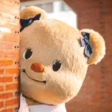 Dengarkan Butterbear, tonton video musik, baca bio, lihat tanggal tur & lainnya!