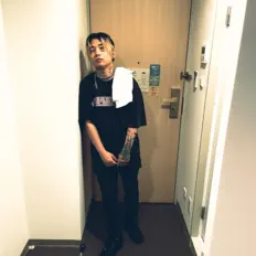 Poslechněte si interpreta lil sunder11, sledujte hudební videa, přečtěte si životopis, podívejte se na data turné a další informace.