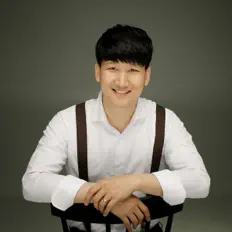 강득만を聴いたり、ミュージックビデオを鑑賞したり、経歴やツアー日程などを確認したりしましょう！