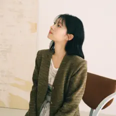 JeongAroを聴いたり、ミュージックビデオを鑑賞したり、経歴やツアー日程などを確認したりしましょう！