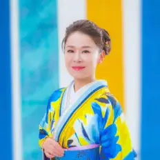 Listen to Kumi Iwamoto, watch music videos, read bio, see tour dates & more!