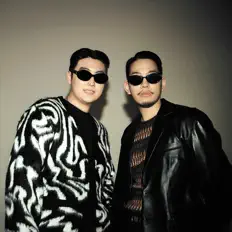 收听 Placebo Junkies、观看音乐视频、阅读小传、查看巡演日期等 ！