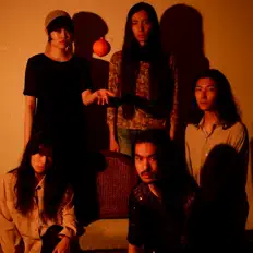 brooks을(를) 듣고, 뮤직 비디오를 보고, 약력을 읽고, 투어 일정 등을 확인하세요!