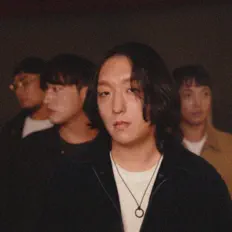收听 Moon Patrol、观看音乐视频、阅读小传、查看巡演日期等 ！