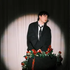 Ακούστε περιεχόμενο από Даник, παρακολουθήστε μουσικά βίντεο, διαβάστε το βιογραφικό, δείτε ημερομηνίες περιοδείας, και πολλά ακόμη!