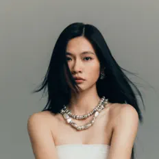 收听 吴静依 Jing Wu、观看音乐视频、阅读小传、查看巡演日期等 ！